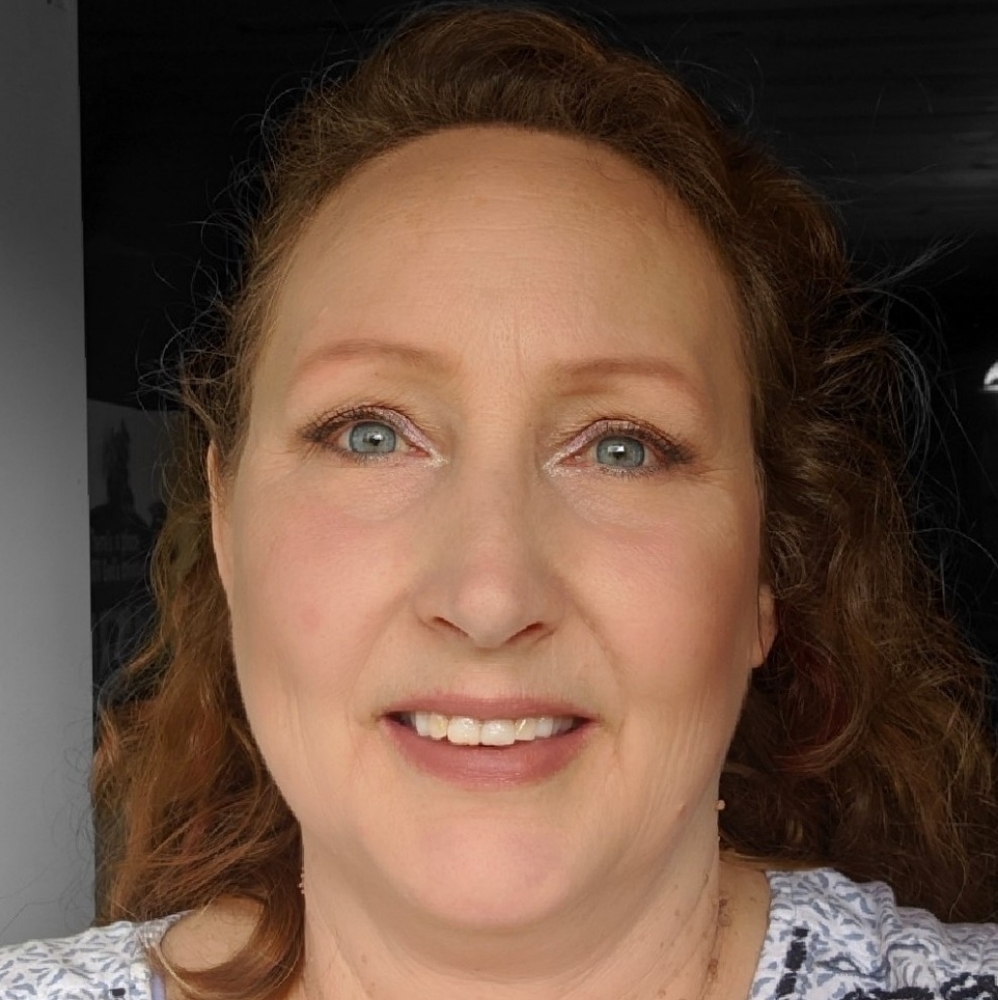 Meet your Posher, Julie